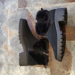 Like New Koolaburra by UGG | Berea Fuzz Ankle Boots | Black Suede | Size 9